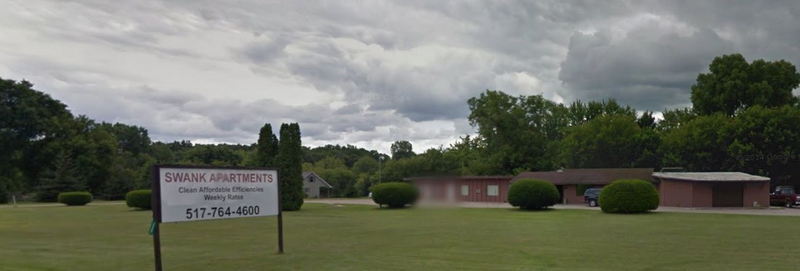 Swank Motel (Golfview Apartments, Swank Apartments) - 2008 Street View (newer photo)